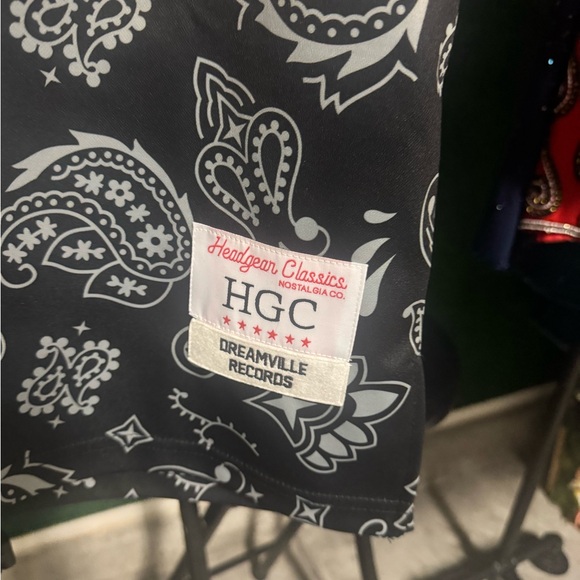 K Cole Dreamville Black and White Paisley Jersey - Picture 2 of 8